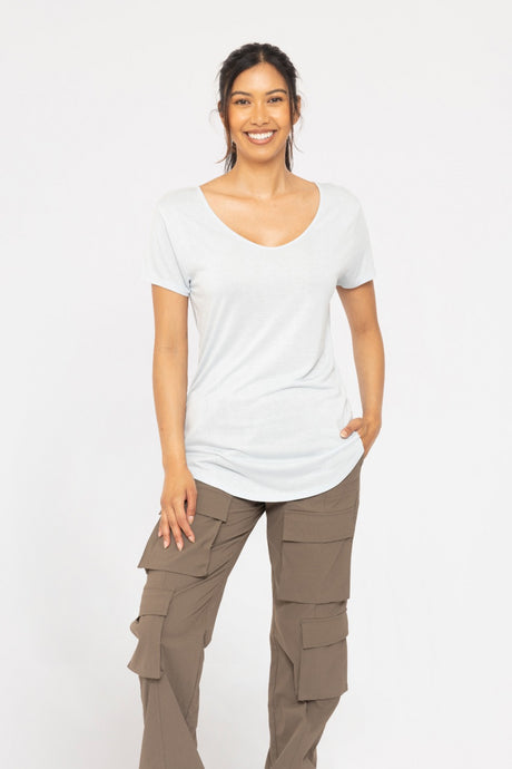 Essential Wave Side Top