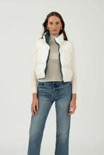 Load image into Gallery viewer, Reversible Zip Up Cropped Puffer Vest