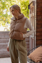 Load image into Gallery viewer, Reversible Zip Up Cropped Puffer Vest