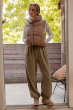 Load image into Gallery viewer, Reversible Zip Up Cropped Puffer Vest