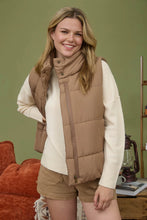 Load image into Gallery viewer, Solid Zip Up Puffer Vest