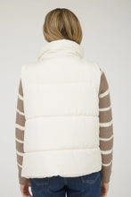 Load image into Gallery viewer, Solid Zip Up Puffer Vest