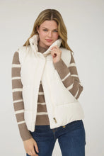 Load image into Gallery viewer, Solid Zip Up Puffer Vest
