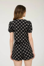 Load image into Gallery viewer, Bow Pattern Front Tie Puff Sleeve Linen Blouse