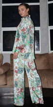 Load image into Gallery viewer, Paisley Printed Satin Trouser
