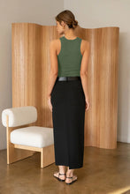 Load image into Gallery viewer, Washed Seamless Crop Top