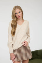 Load image into Gallery viewer, V-neck Long Sleeve Knit Pullover Sweater