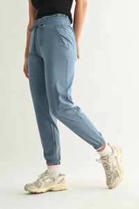Cuffed Essential High waist Joggers