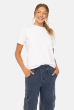 Load image into Gallery viewer, Classic Boxy Fit Tee