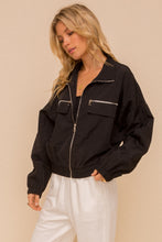 Load image into Gallery viewer, Zipper Detailed Front Crop Jacket