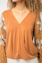 Load image into Gallery viewer, Surplice front with button detail top
