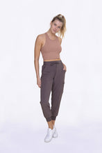 Load image into Gallery viewer, High-Waisted Capri Active Joggers with Pockets