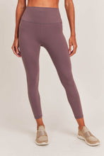 Load image into Gallery viewer, Tapered Band Solid Leggings