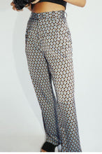 Load image into Gallery viewer, Printed Satin Long Pants