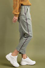 Load image into Gallery viewer, Stripe Tape On Side Washed Stretch Twill Cropped Pants